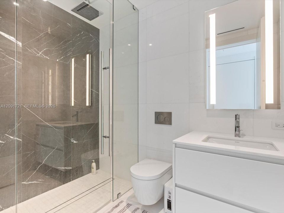 En Venta: $4,300,000 (4 camas, 5 baños, 3536 Pies cuadrados)