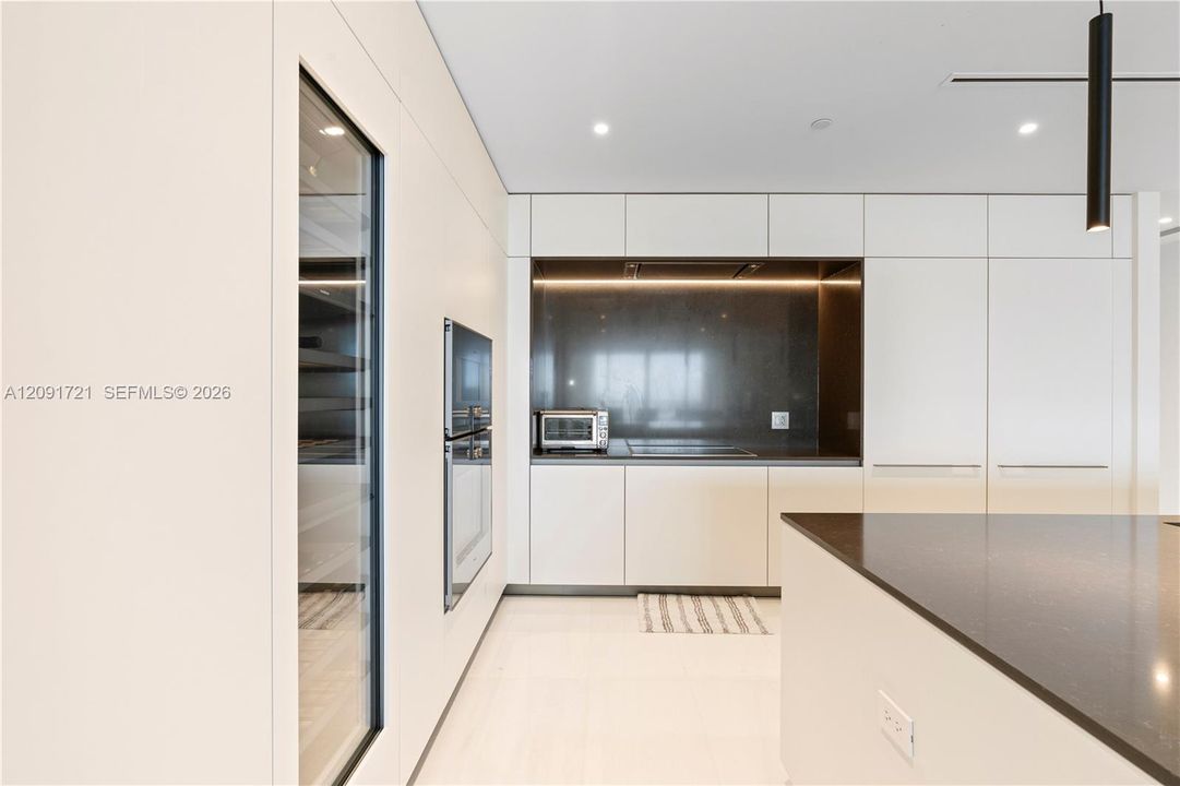 En Venta: $4,300,000 (4 camas, 5 baños, 3536 Pies cuadrados)