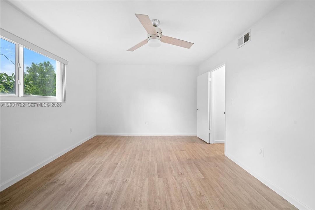 For Rent: $2,500 (2 beds, 1 baths, 1116 Square Feet)