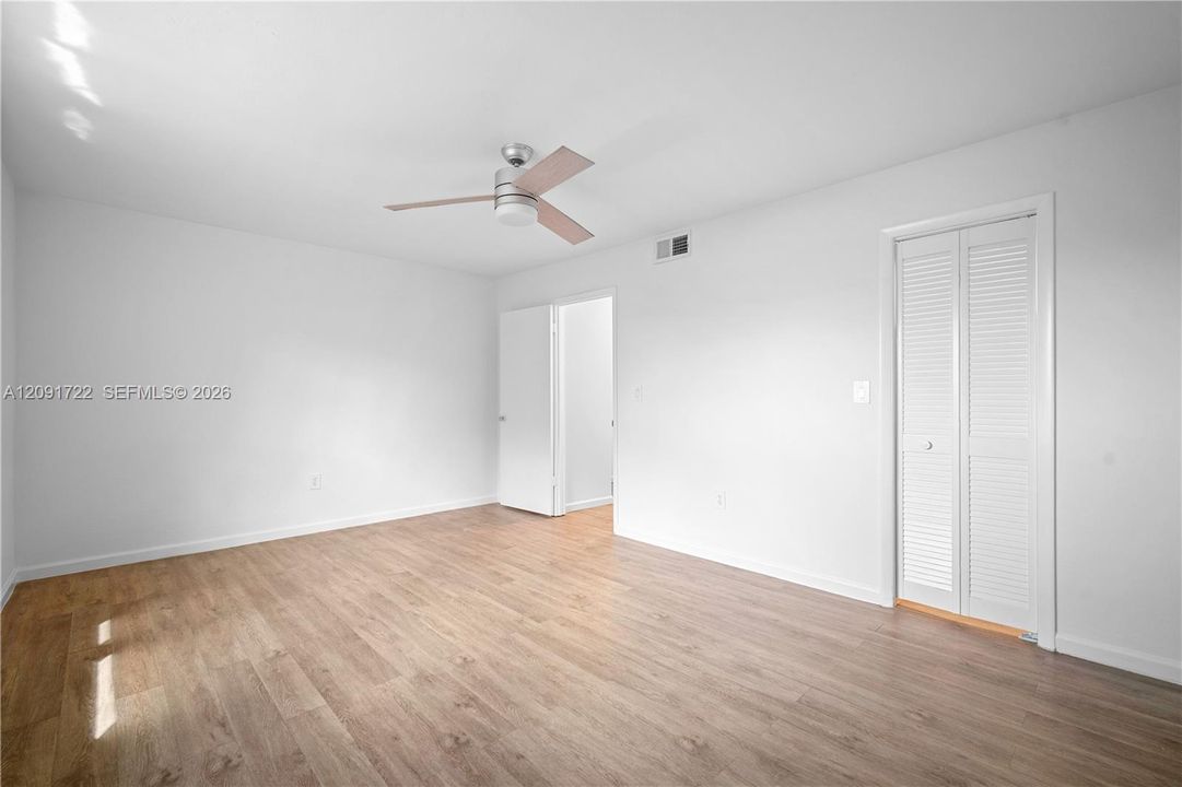 For Rent: $2,500 (2 beds, 1 baths, 1116 Square Feet)