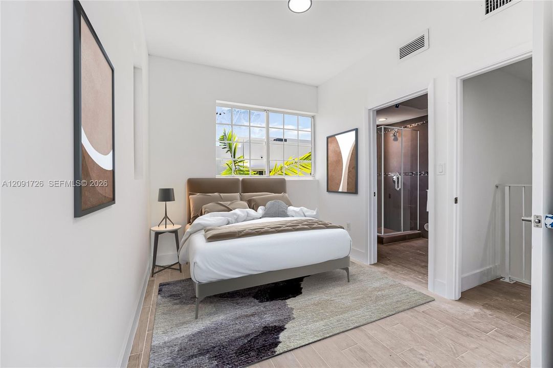 For Rent: $2,600 (1 beds, 1 baths, 850 Square Feet)