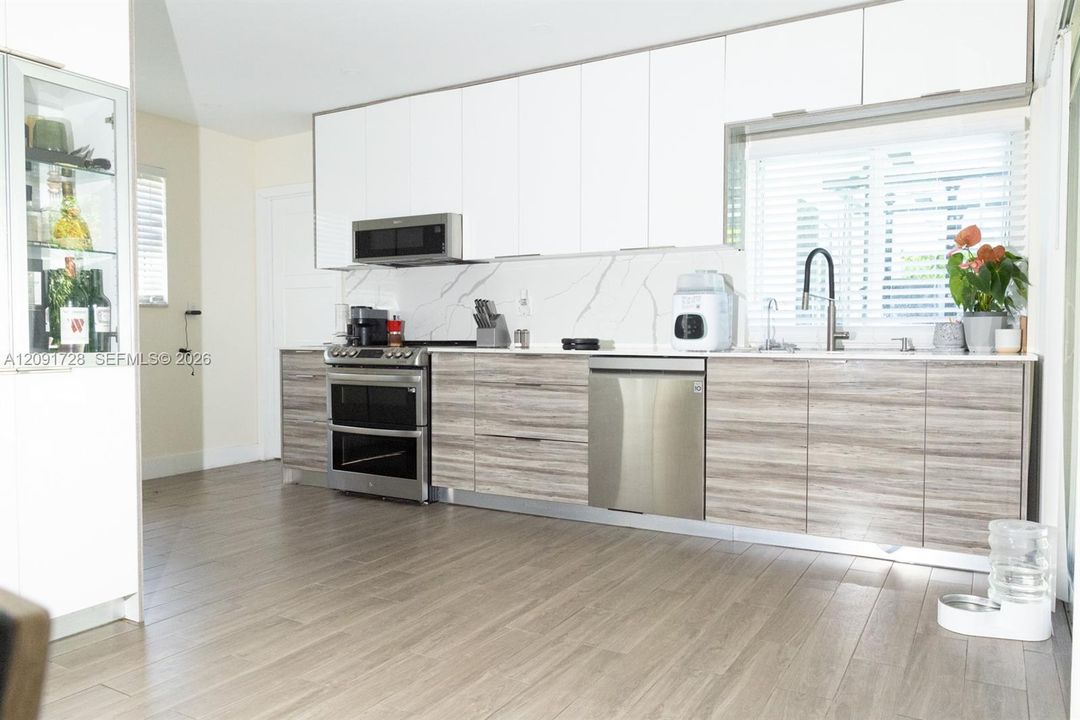 В аренду: $6,800 (4 спален, 3 ванн, 0 Квадратных фут)