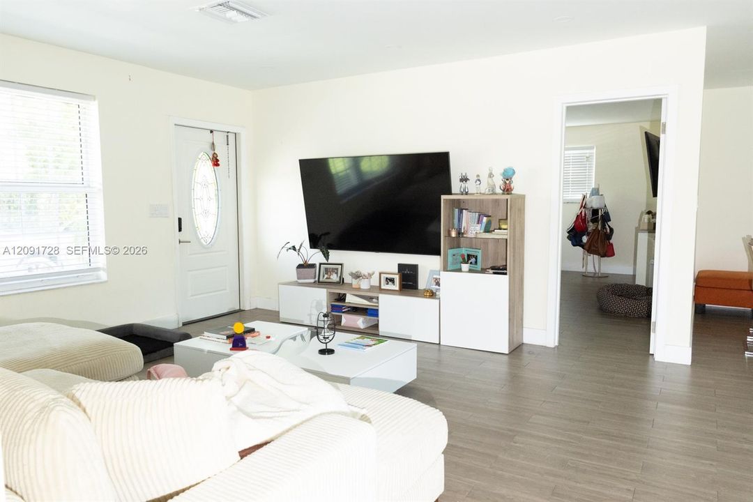 В аренду: $6,800 (4 спален, 3 ванн, 0 Квадратных фут)