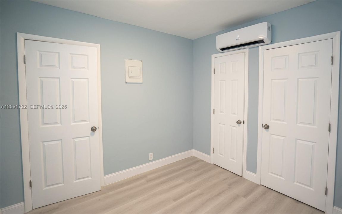 For Sale: $699,000 (3 beds, 2 baths, 2173 Square Feet)