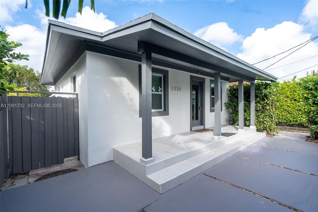 For Sale: $699,000 (3 beds, 2 baths, 2173 Square Feet)