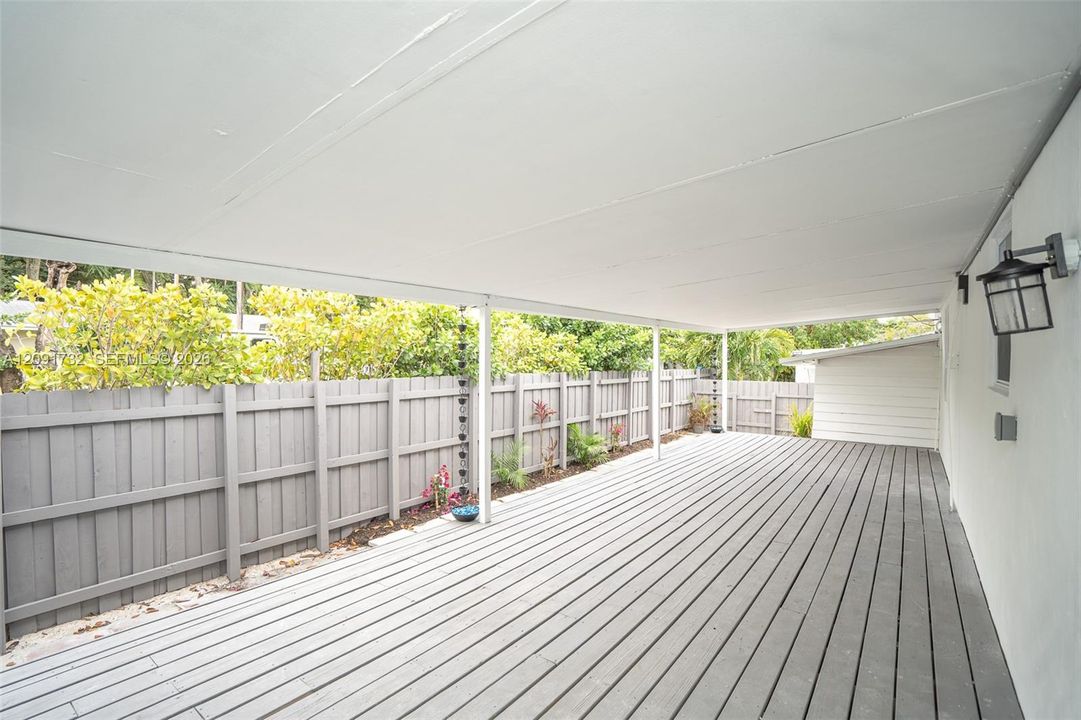 For Sale: $699,000 (3 beds, 2 baths, 2173 Square Feet)