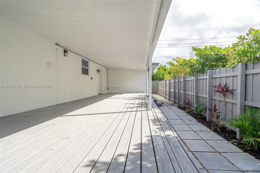 For Sale: $699,000 (3 beds, 2 baths, 2173 Square Feet)