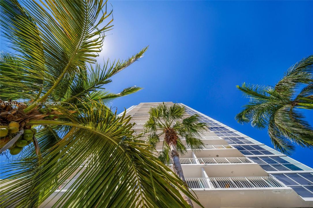 В аренду: $3,400 (2 спален, 2 ванн, 1030 Квадратных фут)