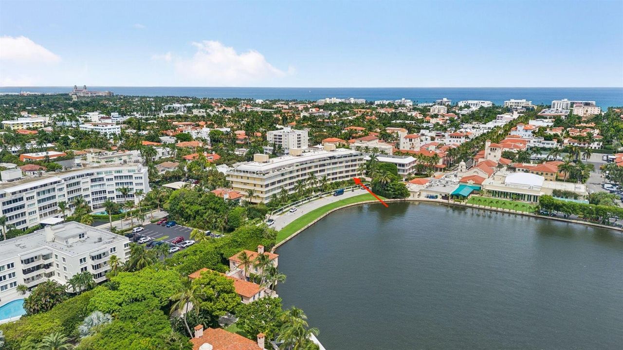 arrow 425 Worth Ave Palm Beach FL 05