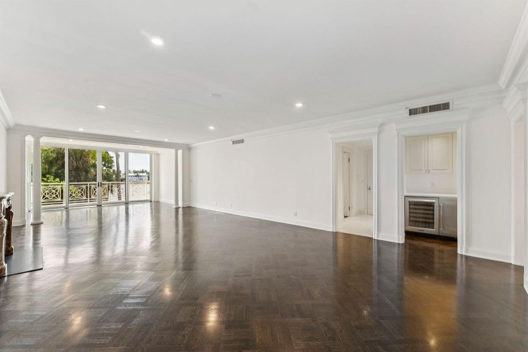 425 Worth Ave Palm Beach FL 17