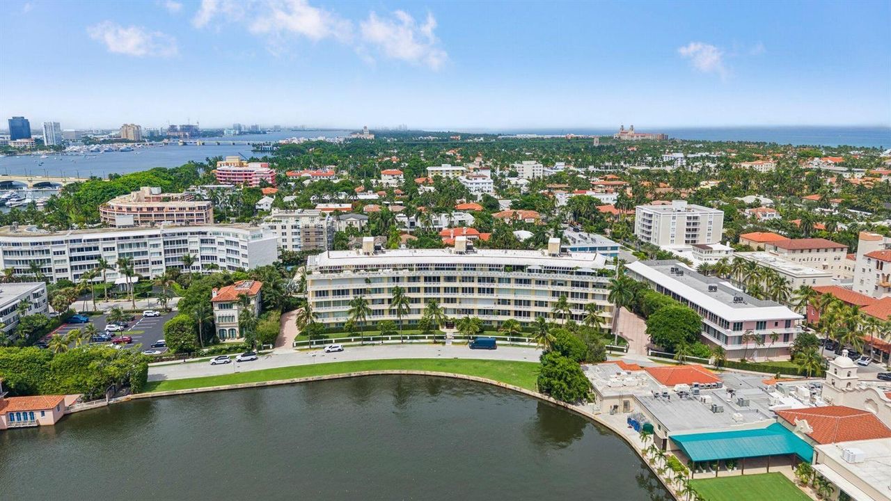 425 Worth Ave Palm Beach FL 04