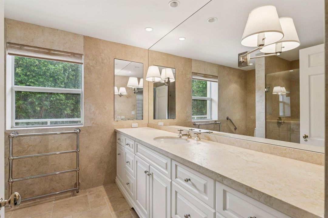 425 Worth Ave Palm Beach FL 39