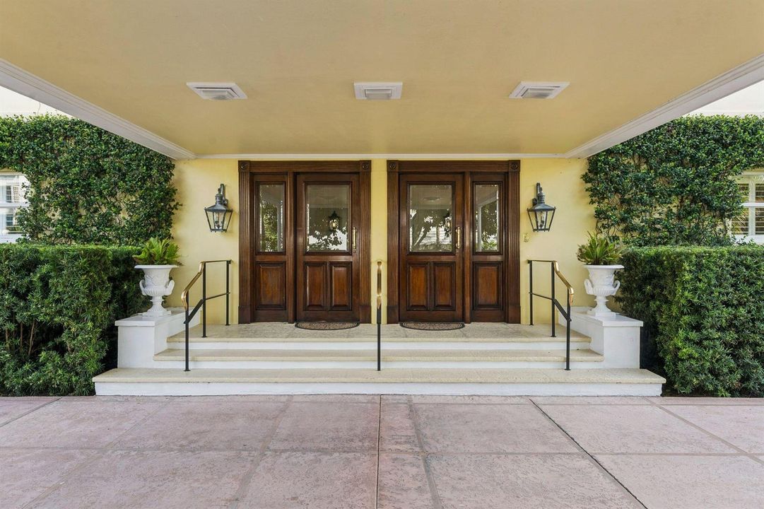 425 Worth Ave Palm Beach FL 13