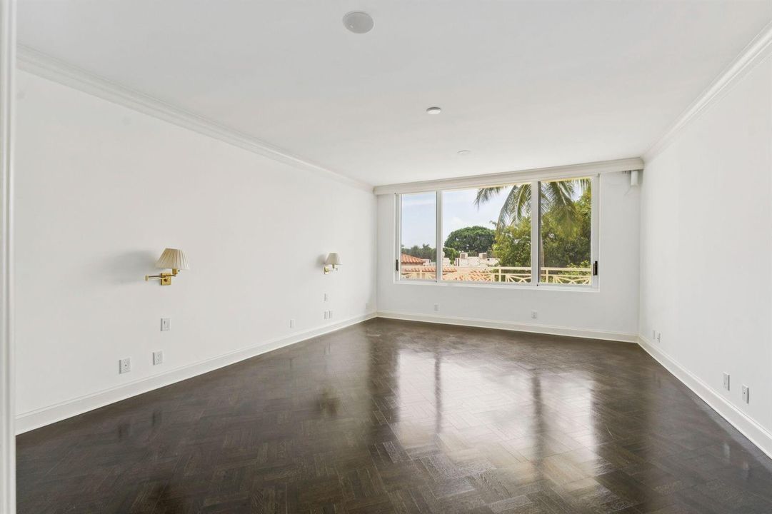 425 Worth Ave Palm Beach FL 30