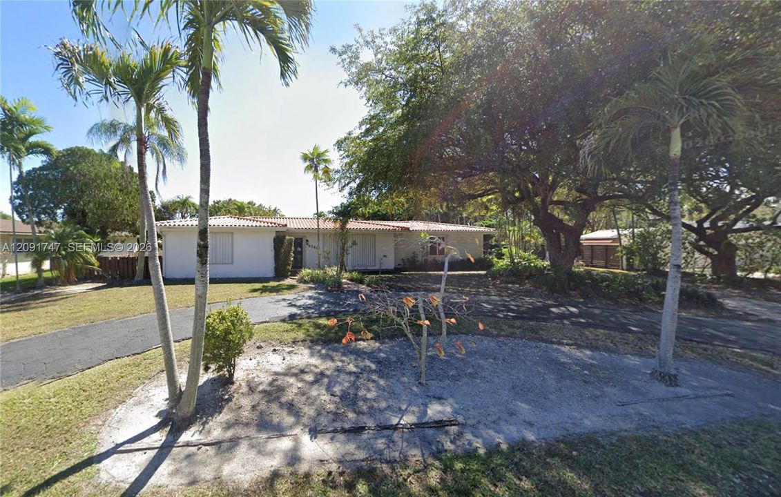 Recently Sold: $1,350,000 (3 beds, 2 baths, 1968 Square Feet)