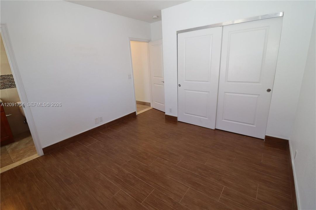 В аренду: $3,300 (3 спален, 3 ванн, 1800 Квадратных фут)