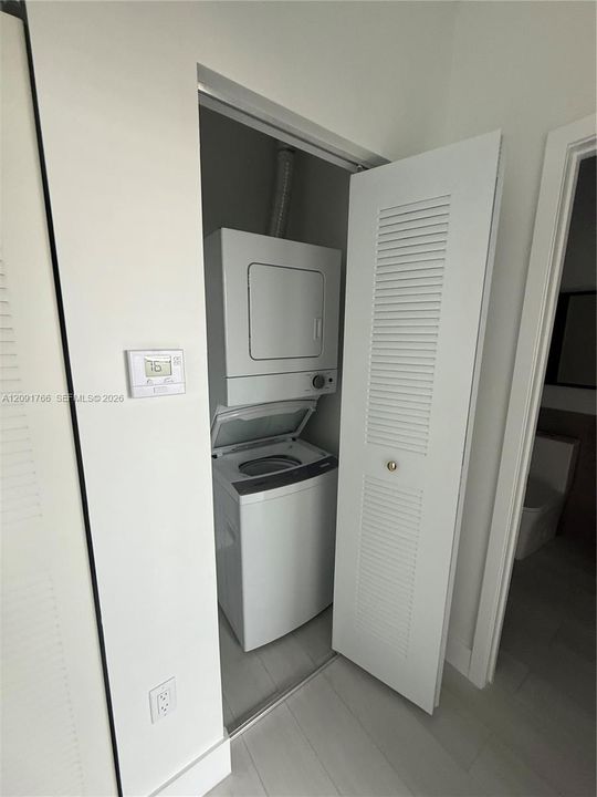 В аренду: $2,600 (2 спален, 2 ванн, 865 Квадратных фут)