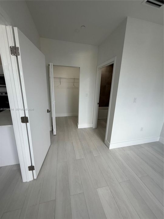 В аренду: $2,600 (2 спален, 2 ванн, 865 Квадратных фут)