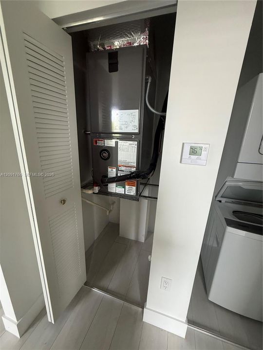 В аренду: $2,600 (2 спален, 2 ванн, 865 Квадратных фут)