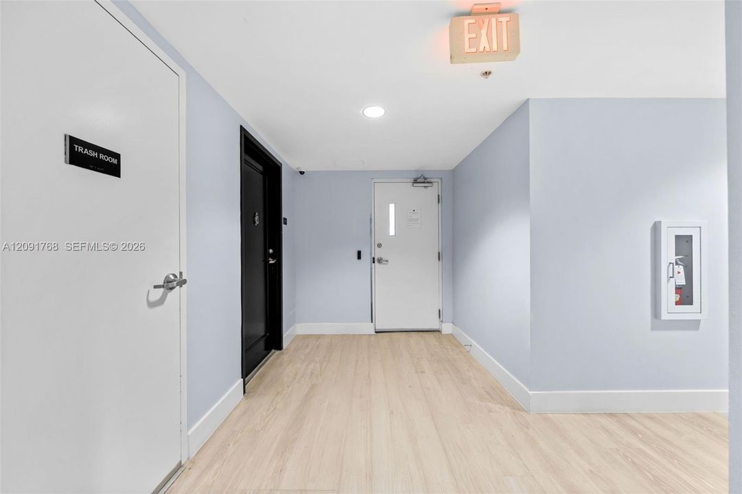 В аренду: $2,950 (2 спален, 2 ванн, 856 Квадратных фут)