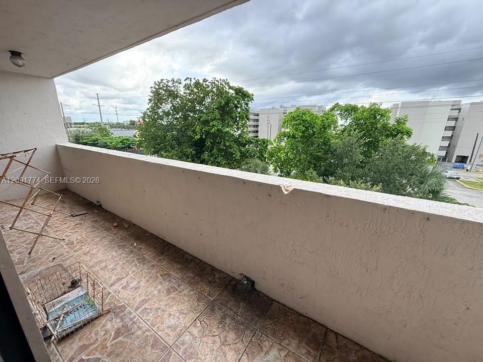 В аренду: $2,100 (2 спален, 2 ванн, 1025 Квадратных фут)