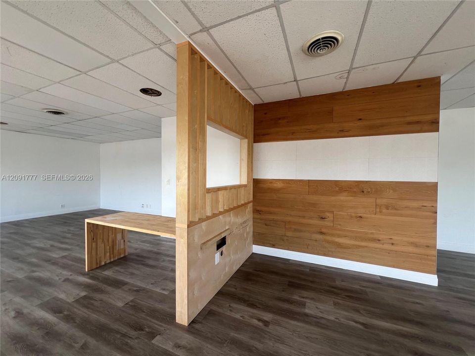 В аренду: $3,600 (0 спален, 0 ванн, 0 Квадратных фут)