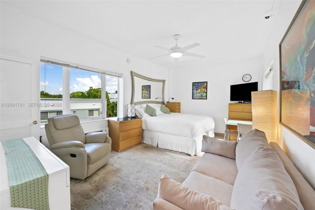 For Sale: $249,000 (0 beds, 1 baths, 320 Square Feet)