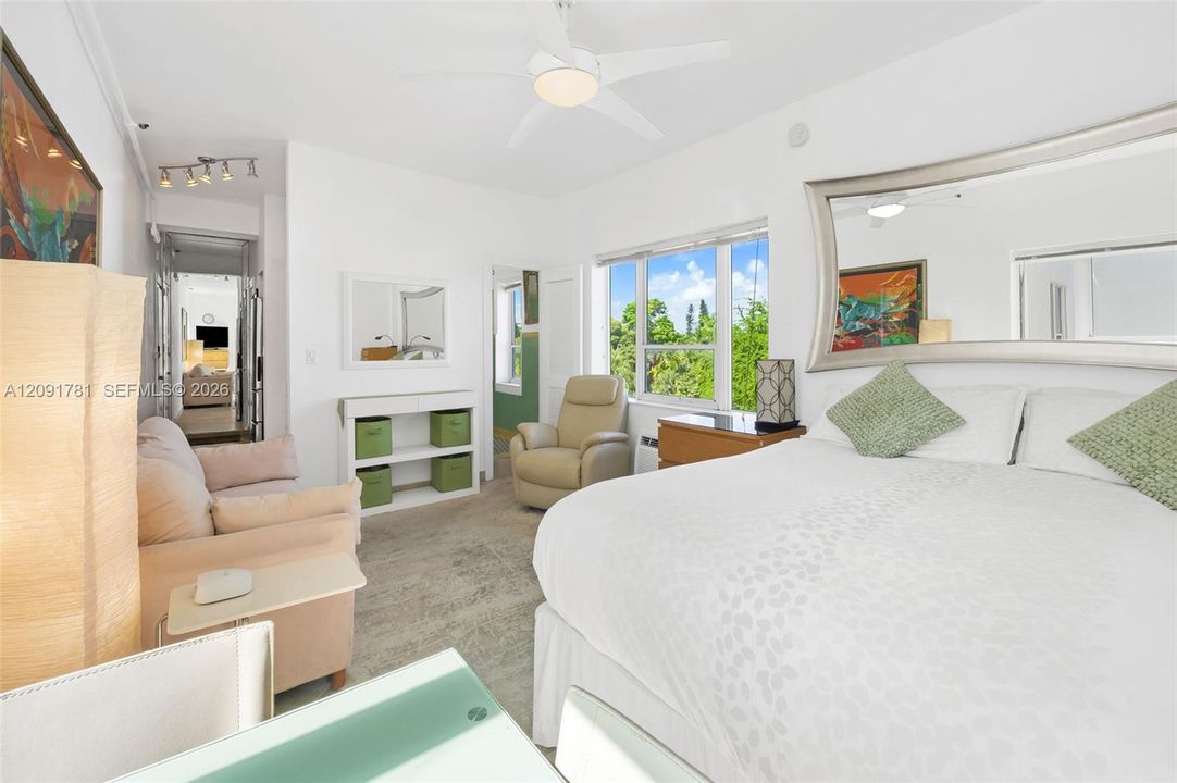 For Sale: $249,000 (0 beds, 1 baths, 320 Square Feet)
