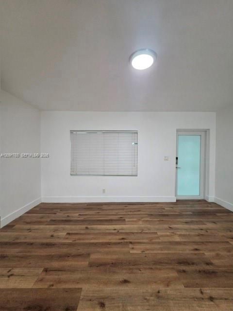 En Renta: $1,450 (0 camas, 1 baños, 2637 Pies cuadrados)