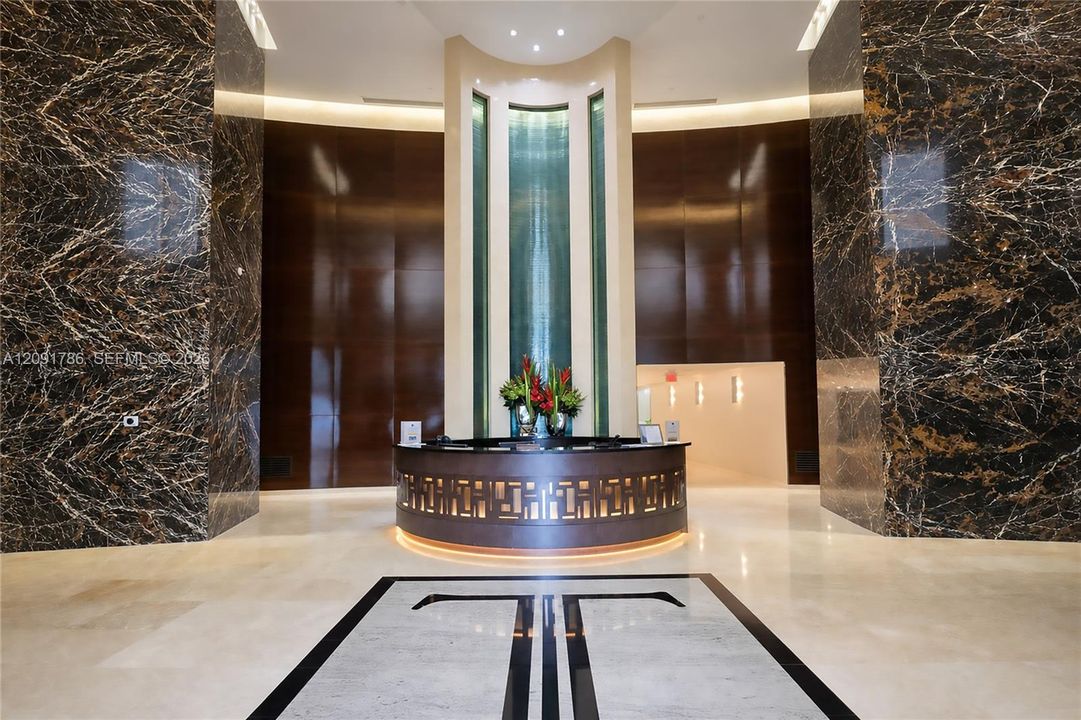 На продажу: $2,099,000 (3 спален, 3 ванн, 2084 Квадратных фут)