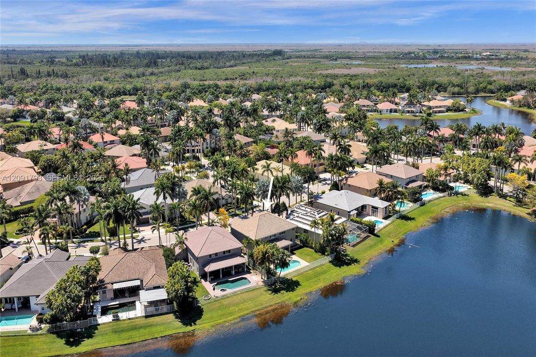 : $2,095,000 (6 camas, 4 baños, 3894 Pies cuadrados)