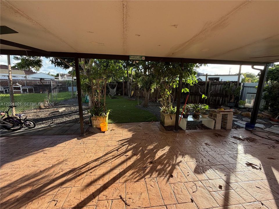 En Venta: $560,000 (4 camas, 3 baños, 1756 Pies cuadrados)