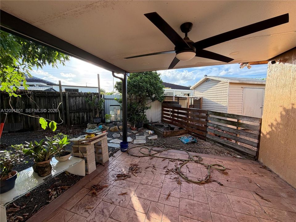 En Venta: $560,000 (4 camas, 3 baños, 1756 Pies cuadrados)