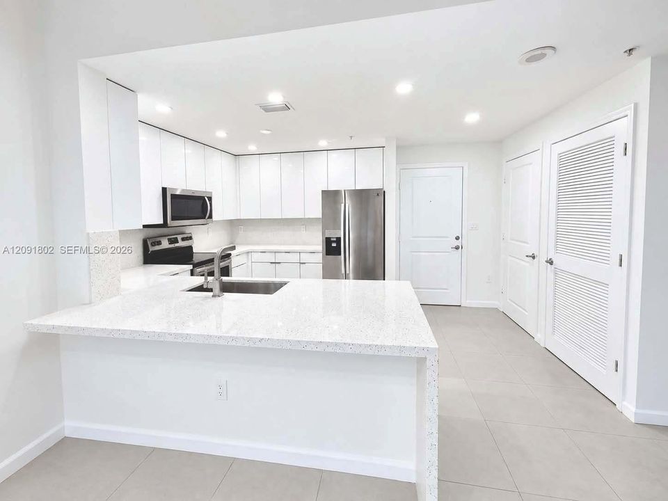 For Rent: $4,200 (2 beds, 2 baths, 1251 Square Feet)