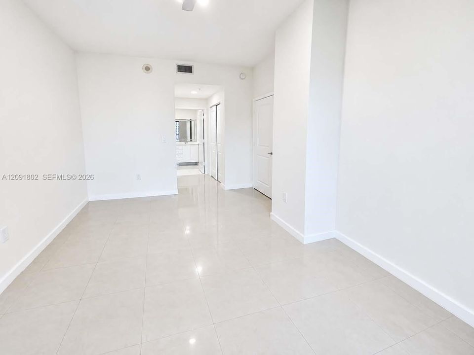 For Rent: $4,200 (2 beds, 2 baths, 1251 Square Feet)
