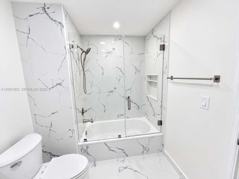 For Rent: $4,200 (2 beds, 2 baths, 1251 Square Feet)
