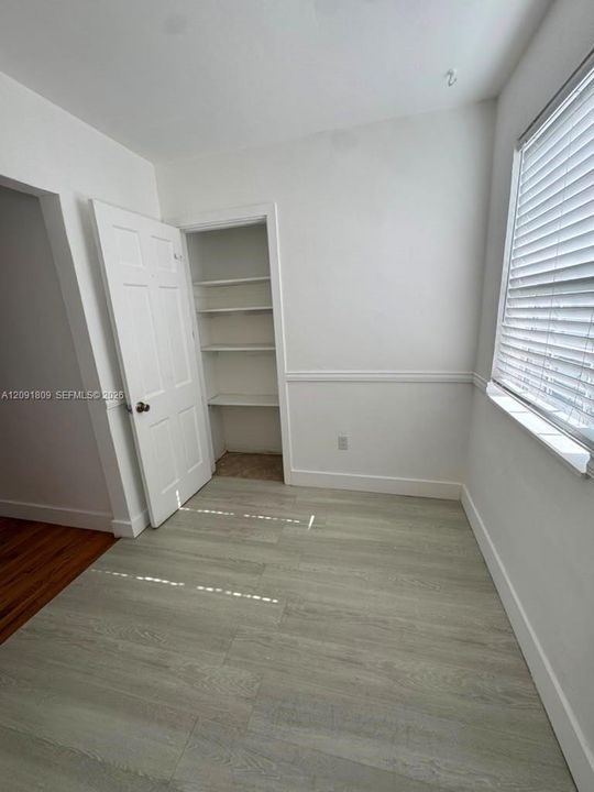 For Rent: $2,550 (2 beds, 1 baths, 3184 Square Feet)