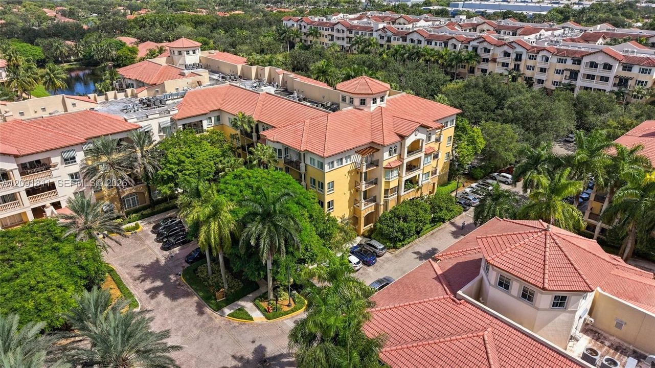 На продажу: $725,000 (3 спален, 2 ванн, 1742 Квадратных фут)