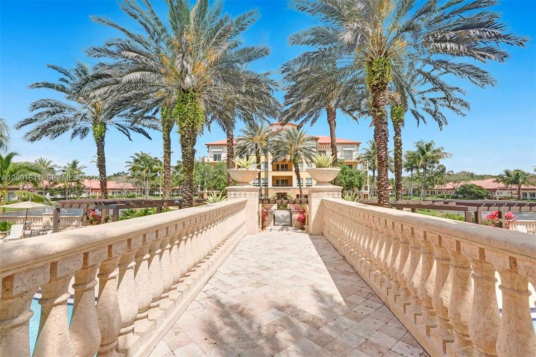 На продажу: $725,000 (3 спален, 2 ванн, 1742 Квадратных фут)