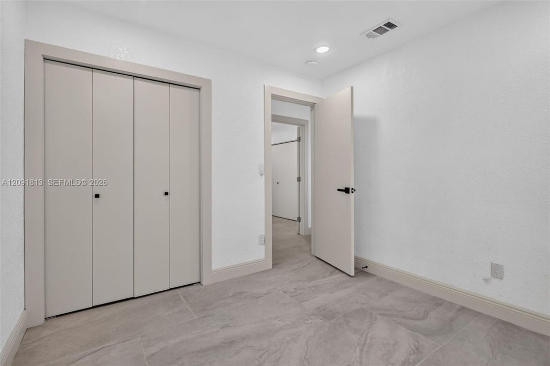 For Sale: $689,900 (5 beds, 3 baths, 2160 Square Feet)