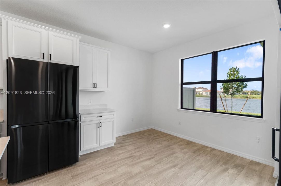 For Rent: $4,700 (3 beds, 2 baths, 2094 Square Feet)