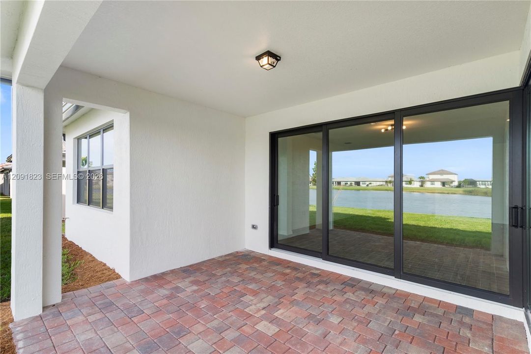 For Rent: $4,700 (3 beds, 2 baths, 2094 Square Feet)