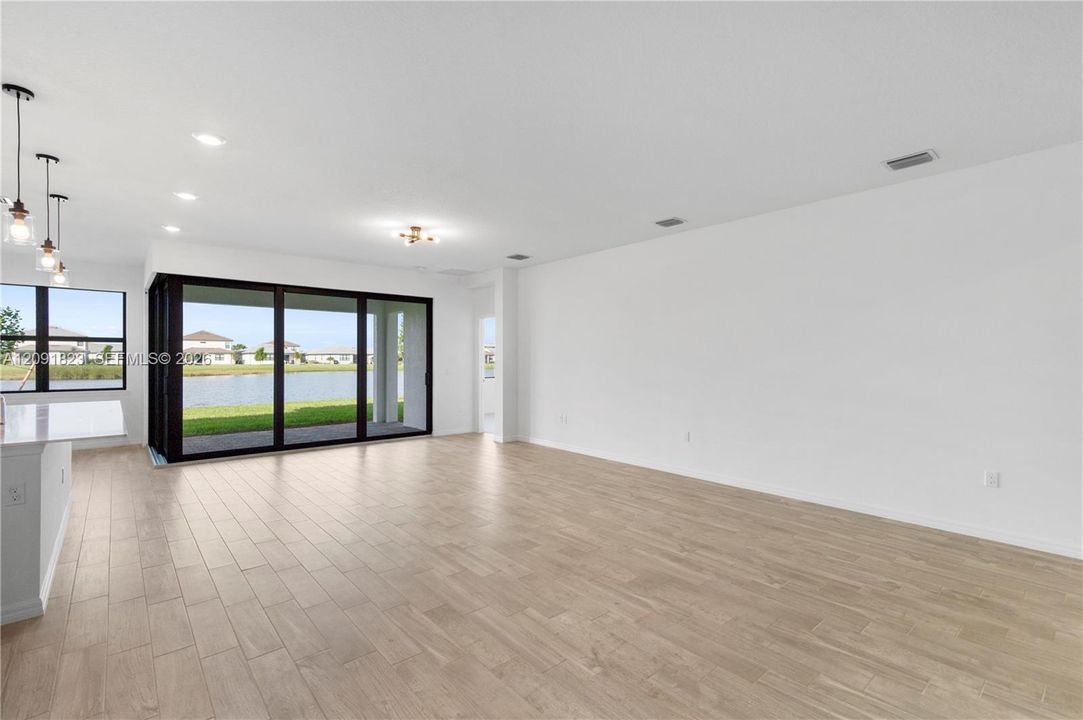 For Rent: $4,700 (3 beds, 2 baths, 2094 Square Feet)