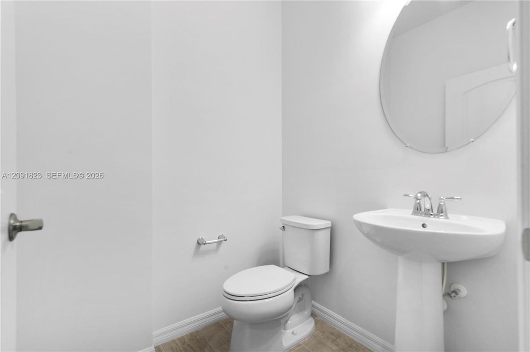 For Rent: $4,700 (3 beds, 2 baths, 2094 Square Feet)