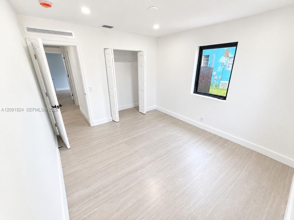 For Sale: $635,000 (4 beds, 2 baths, 1444 Square Feet)