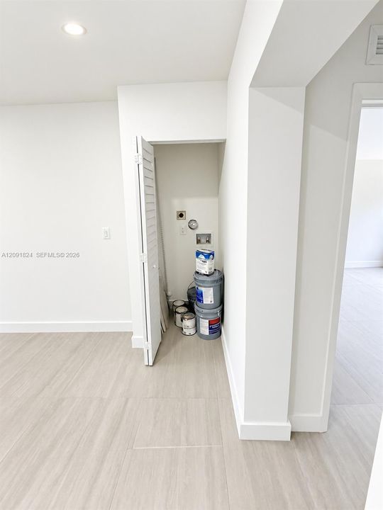 For Sale: $635,000 (4 beds, 2 baths, 1444 Square Feet)