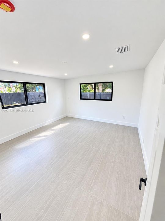 For Sale: $635,000 (4 beds, 2 baths, 1444 Square Feet)