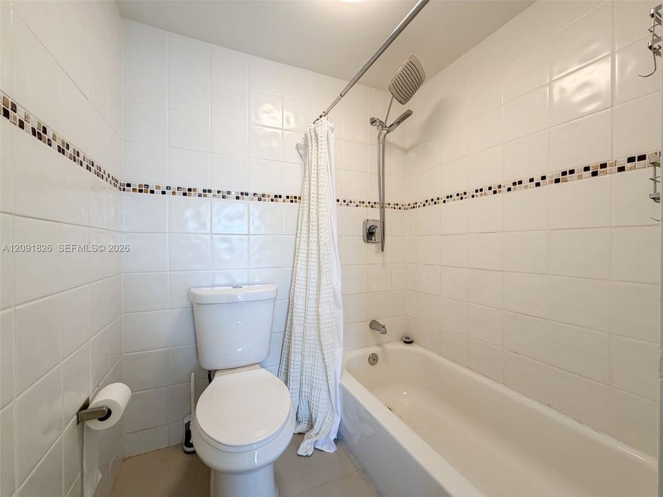 В аренду: $3,000 (1 спален, 1 ванн, 1125 Квадратных фут)