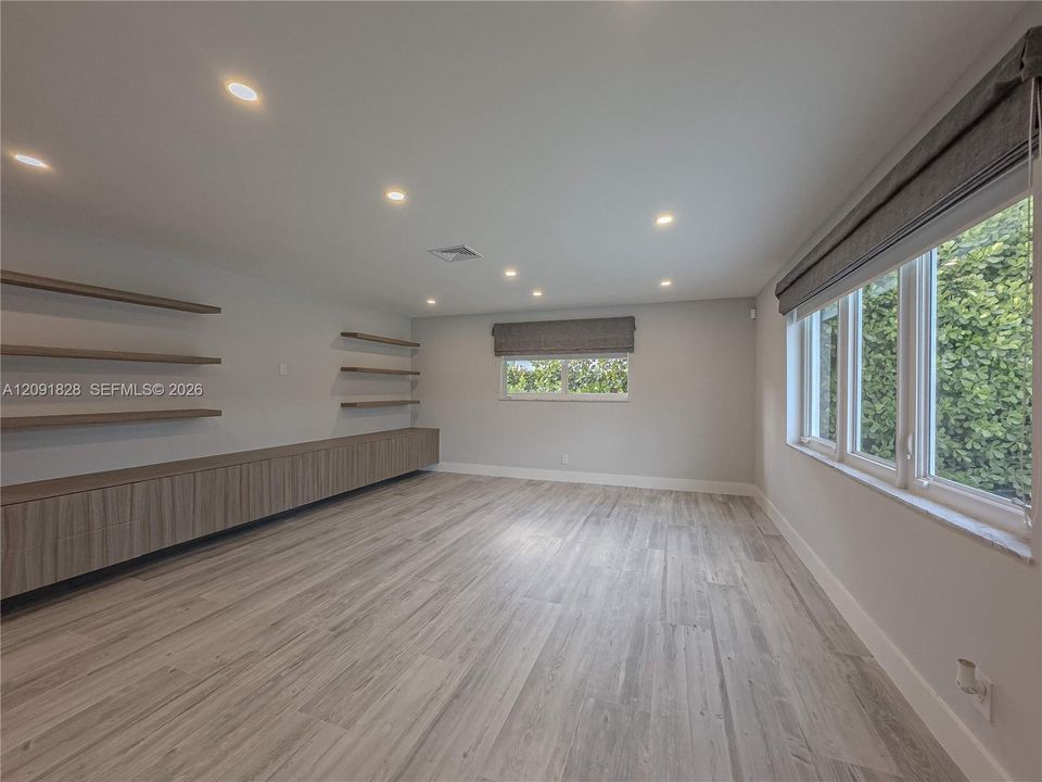 En Venta: $2,090,000 (5 camas, 4 baños, 3178 Pies cuadrados)