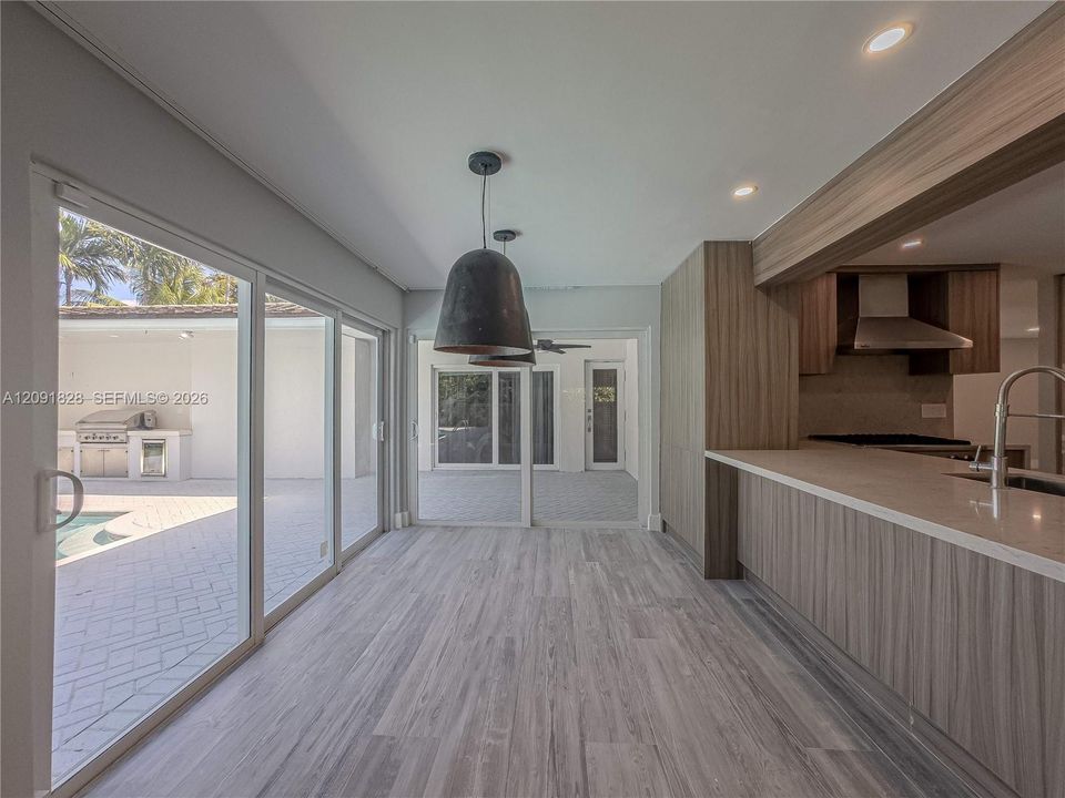 En Venta: $2,090,000 (5 camas, 4 baños, 3178 Pies cuadrados)